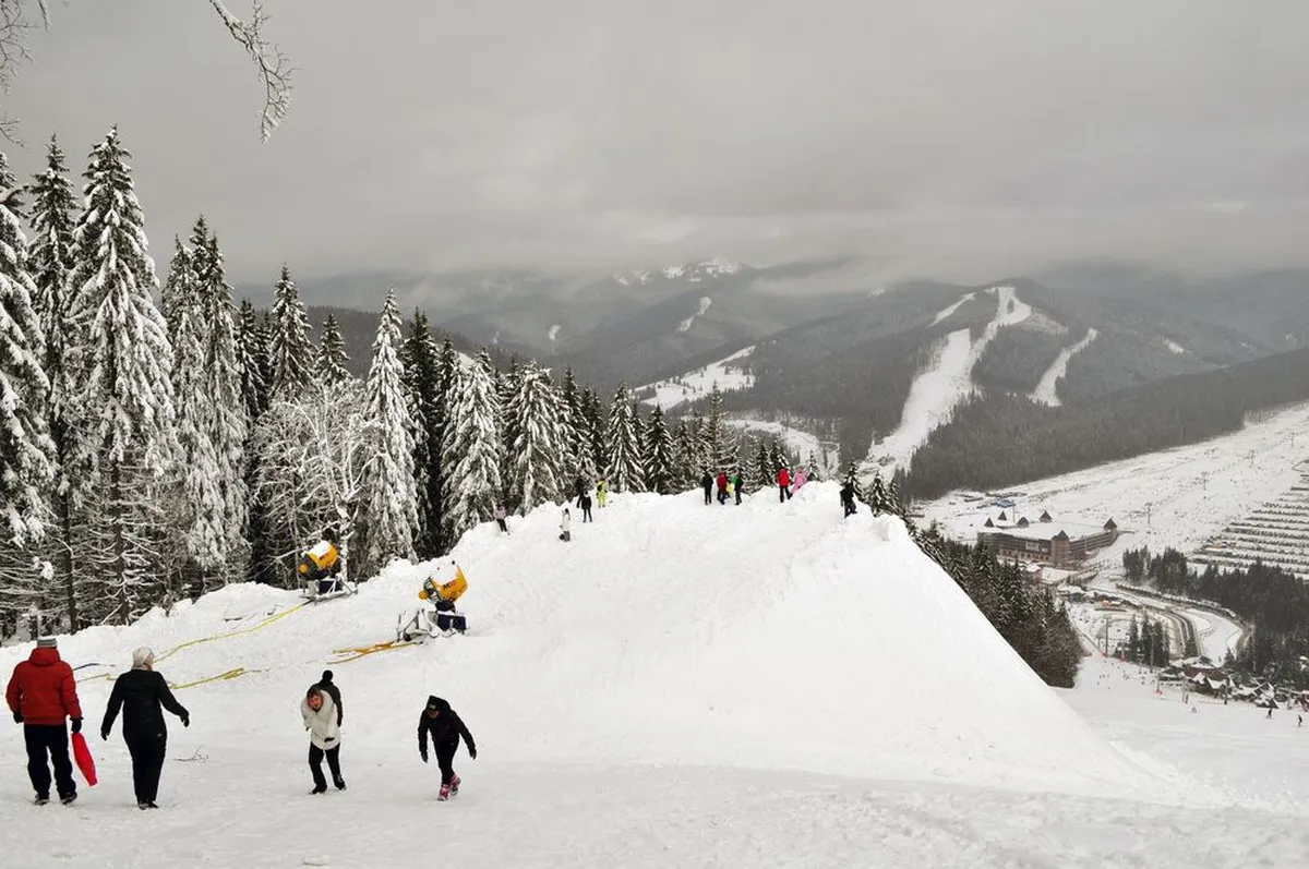 Yablunitsa ski resort Ukraine 1