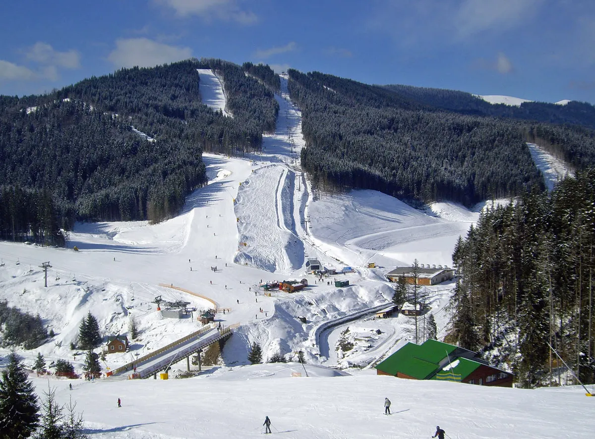 Yablunitsa ski resort Ukraine 5