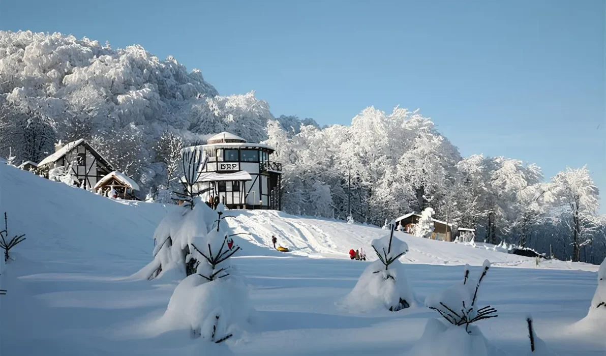 Cecino Ski Resort